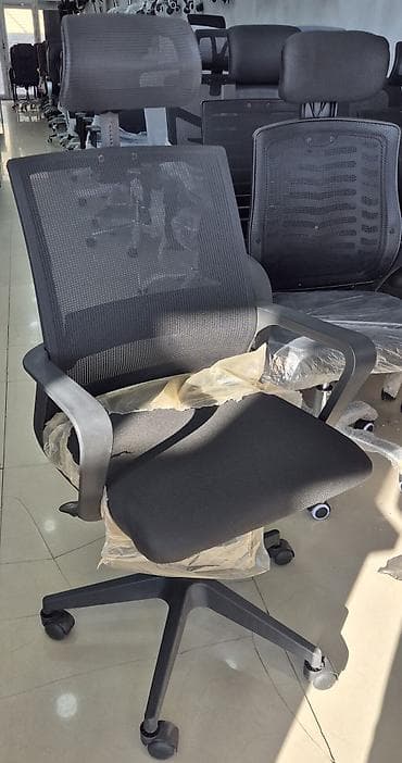 ofisde islenib: Yeni, Təkərli, Qolları tənzimlənir, Dəri — 6