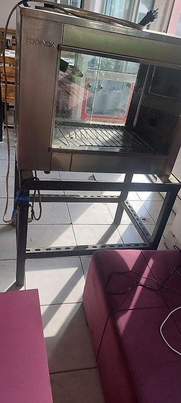 soba peci: 3 şişli,6 toyuq tutur.yaxşı vəziyətdədir.Əlavə məlumat üçün zəng edin — 3