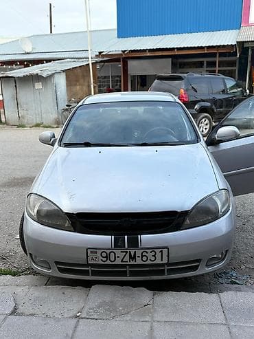 Chevrolet Lacetti: 1.6 l | 2008 il 257000 km Sedan