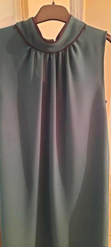 pulsuz geyimler: Hamsı brend mallardı.Baha alınıb.hərəsi 1-2dəfə geyinilib — 6