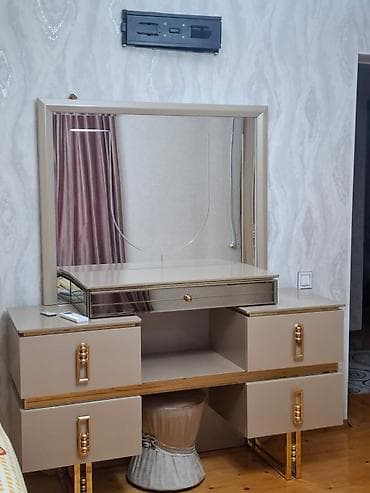 güzgülü termo: İşlənmiş, 6 qapı, Güzgülü, Bej, Taxta, Açılan, Düz dolab — 3