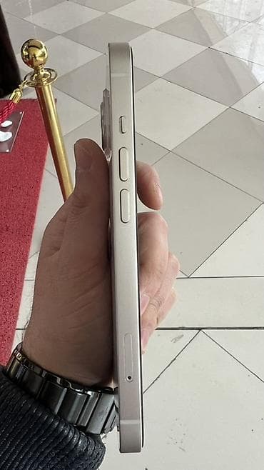 IPhone 13, 128 GB, Ağ, Face ID