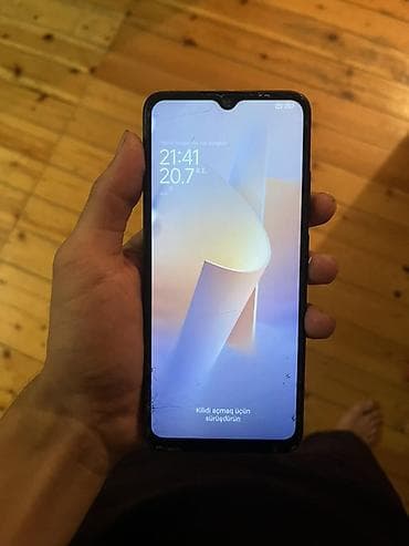 Xiaomi Redmi smartfon - Model: Redmi (arxa blokda “Redmi” yazılı lalafo.az -da Xiaomi Redmi smartfon - Model: Redmi (arxa blokda “Redmi” yazılı