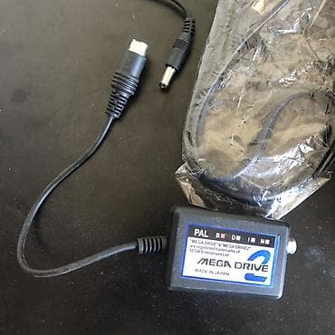 SEGA Mega Drive 2 (16-bit) oyun konsolu komplekti Xüsusiyyətlər: - — 6
