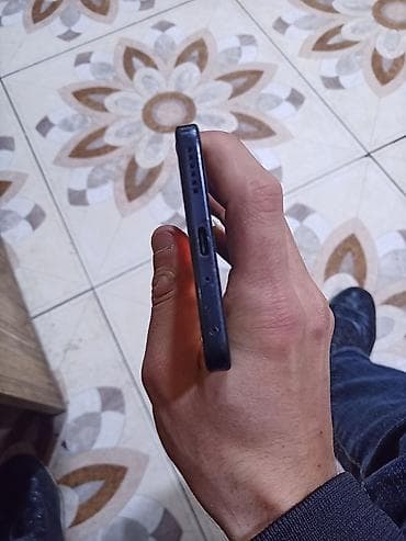 note 7 pro: Məhsul: Smartfon Huawei 10S Təsvir: 128yaddas 8 ram.barmaq izi işlek — 6