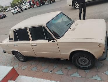vaz 2107 qara: VAZ (LADA) 2101: 1.4 l | 1983 il 300000 km Sedan — 3