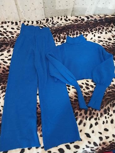 İkihissəli qadın dəsti – parlaq kobalt mavi rəngdə. - Üst: balıqçı lalafo.az -da İkihissəli qadın dəsti – parlaq kobalt mavi rəngdə. - Üst: balıqçı