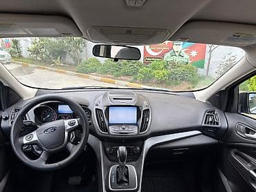 Ford Escape: 1.6 l | 2013 il 246000 km Ofrouder/SUV — 6