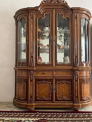 dekor ref: Klassik qonaq otağı mebel dəsti – güzgülü komod və vitrin şkafı - — 7