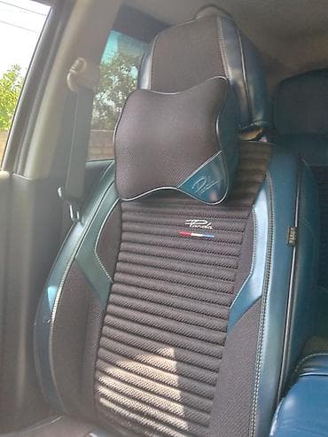 e39 radiator: Mitsubishi (Airtrek/Outlander ilk nəsil) krossover, ağ rəng. Xarici — 7