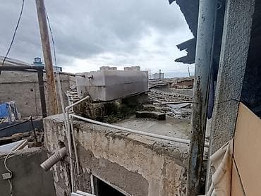 dernegul kiraye ev: Satılır: qədim üslublu həyət evi Xüsusiyyətlər: - 1 mərtəbə, hündür — 9