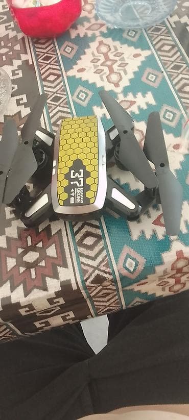 ninebot e2 pro: Qatlanan mini dron + pult və ehtiyat hissələri Məhsul təsviri: - — 4