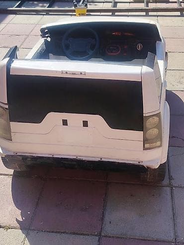 Uşaqlar üçün elektrikli miniatür SUV tipli maşın - Korpus: ağ rəngli — 4