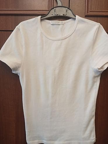 maykalar: Brend: Stradivarius Model: Qadın t-shirt Rənglər: Açıq çəhrayı və — 2