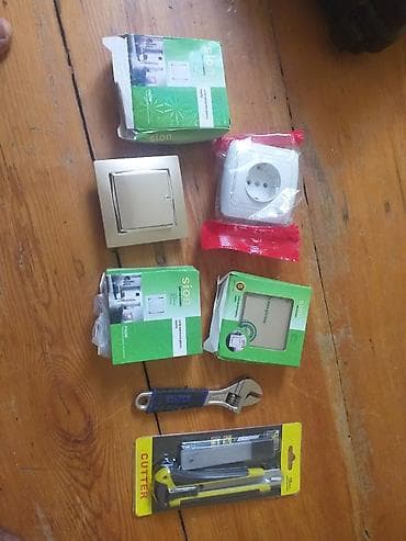 Elektrik aksesuarları və alətlər dəsti Məhsul tərkibi: - Sion brendi