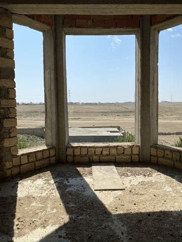 binəqədi qəsəbəsində satılan həyət evləri: 7 otaqlı, 370 kv. m, Təmirsiz — 2