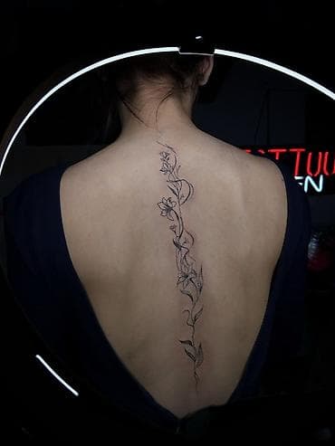 Tatu xidməti yalnız xanımlara👧🏼 Tatu ustası xanımdı - Zərif xətt işi lalafo.az -da Tatu xidməti yalnız xanımlara👧🏼 Tatu ustası xanımdı - Zərif xətt işi