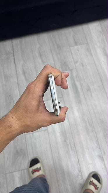 iphone pro max: IPhone Air, 256 GB, Rose Gold, Face ID — 3