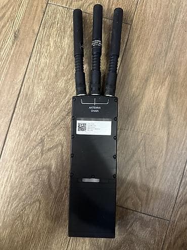 rabite: Airsoft/MAKETDİR HEC BİR FUNKSİYASİ YOXDUR İŞLƏMİR!!!! 3 antennalı — 2