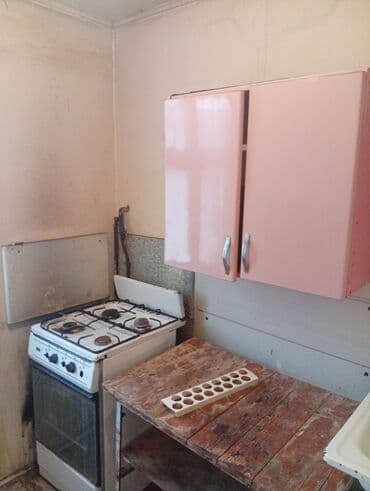 kiraye evler 9 cu mikrorayon: 1 otaqlı həyət evi - Kiçik, qapalı həyətyanı sahəsi və dəmir hasar - — 11