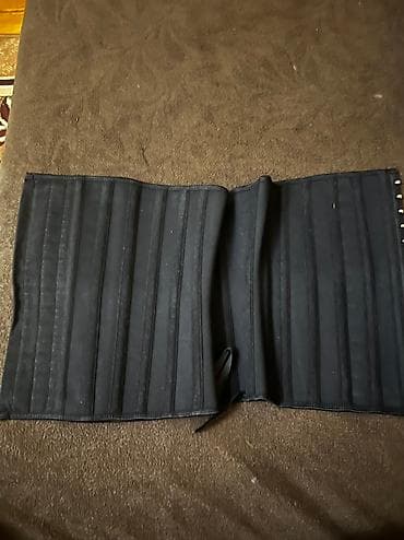 Tibbi məhsullar: Yenidir islenmiyib demek olarki satilir Dr.Fito firmasi xl razmer — 2