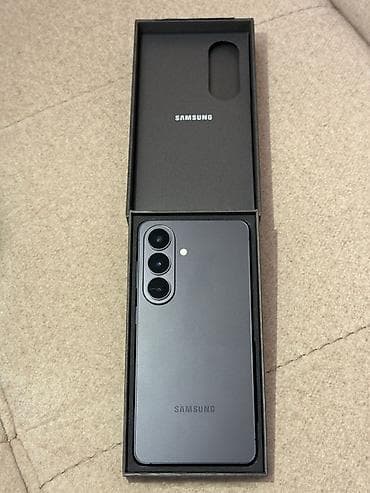 galaxy s8 plus: Samsung Galaxy S25, 512 GB, rəng - Boz, Simsiz şarj — 3