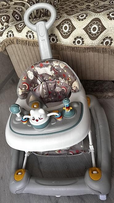 ручка: Uşaq gəzdirəni / yürütəci. - Rəng: boz-ağ, sarı detallı - 6 təkərli — 3