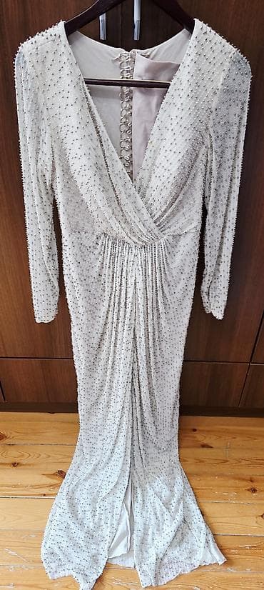 beden kremi: Zərif gecə paltarı - Rəng: açıq krem/ivori - Uzunluq: maxi, arxa — 1