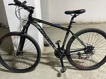 mini velosiped: - Çərçivə: yüngül alaşımlı, idman yönümlü geometriya - Təkərlər: 29" — 1