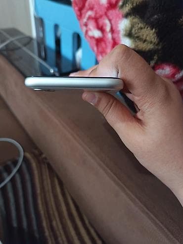 Техника и электроника: IPhone 11, 128 ГБ, Белый, Face ID — 6