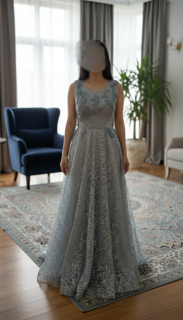 nişan donları 2022: Gümüşü rəngdə, parıltılı, uzun ziyafət/libas. - Model: A-kesim, yerə — 1