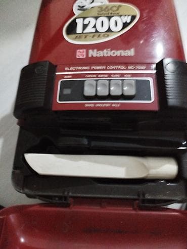 Su qızdırıcı kranlar: Tozsoran işləniblakin tam işlək vəziyyətdədir. 1200 voltaj . Güclü — 3