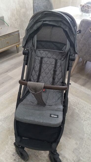 xarı bülbül nişanı: Klassik gəzinti arabası — 4