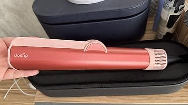 dyson: Dyson Airstrait – yaşdan quruya düzləşdirən saç aləti Hədiyə edilib — 4