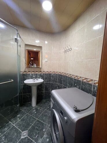 binə atçiliq: Xətai metrosuna 7-8 deq məsafede, bulvara 5 deq, Zəfər parkinin — 5