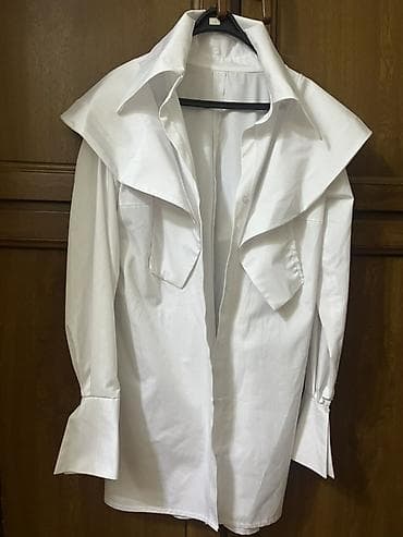 Ağ rəngli dizayn köynəyi - Model: Uzunqol, düyməli klassik köynək - — 2