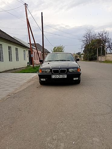 BMW 3 series: 2 l | 1997 il Sedan