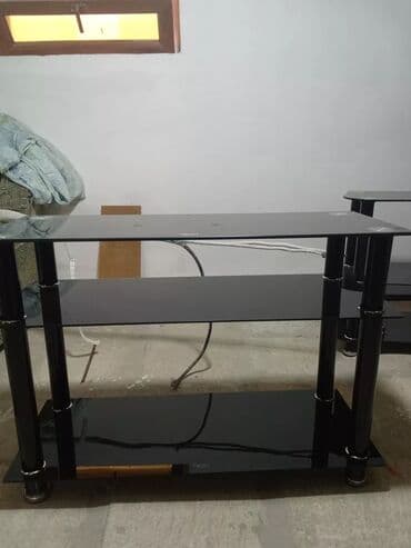 Masalar və oturacaqlar: Düz TV altlığı, Polkalı, Şüşəli — 5