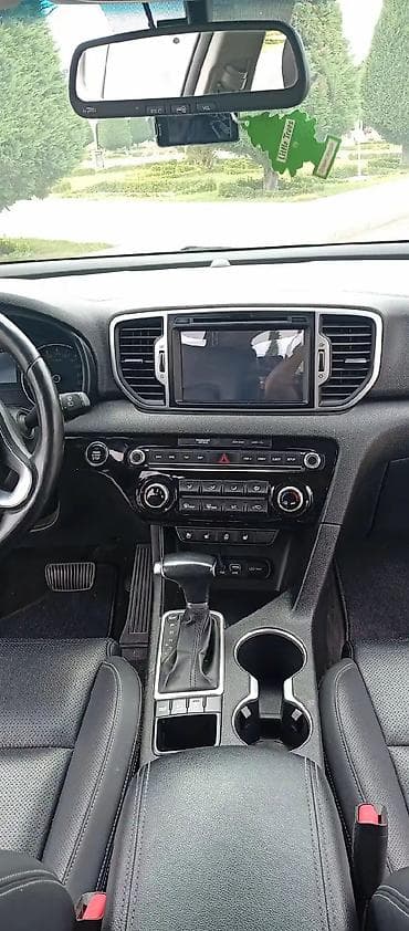 2016 a3: Kia Sportage: 2 l | 2016 il Krossover — 2