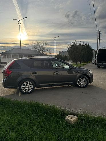 Kia gedin arxa purjunlari ölü purjunlari qızıdırlmiyib sadəcə yüklü