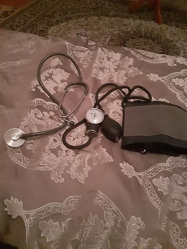 tonometr omron m6: Mexanik qan təzyiqi ölçən aparat + stetoskop desti qola taxilan rezini — 1