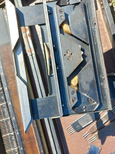 işlənmiş tikiş maşınları: Tikiş maşını İşlənmiş,Elektromexaniki — 11