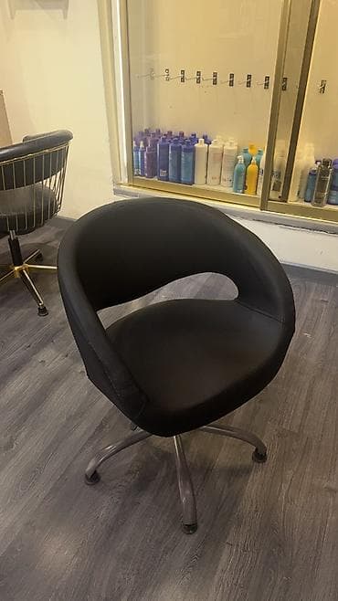 salon stulları: 6 eded oturacaq biri 100azn. Unvan 28 May Nigaz — 1