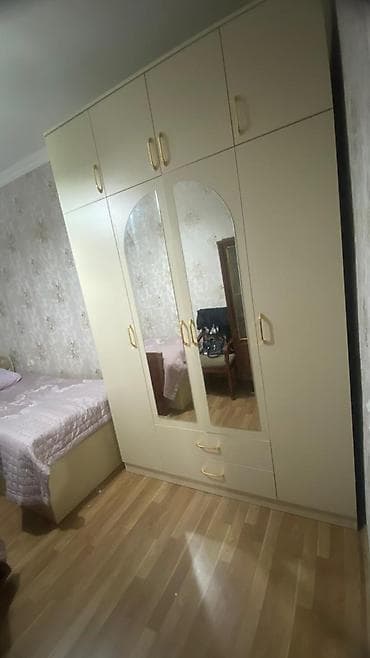 taxta dolab: Yeni, 4 qapılı, Güzgülü, Bej, Digər material, Açılan, Düz dolab — 2