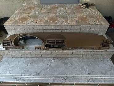 w210 şit: Mercedes-Benz W210 üçün salon detalları - Ön panel (torpedo) – — 1