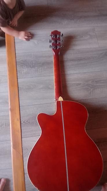rock gitara: Akustik gitar – cutaway korpuslu, sunburst ön panel dizaynı - Korpus — 2