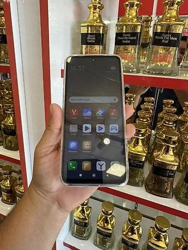 ipod nano 6: Xiaomi 12, 
 Sensor — 1