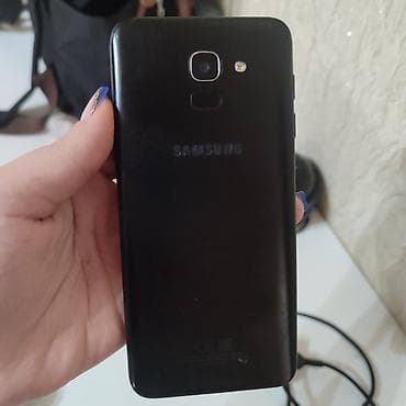 samsung j3 ekranı: Samsung Galaxy J6, 32 GB, rəng - Qara — 2