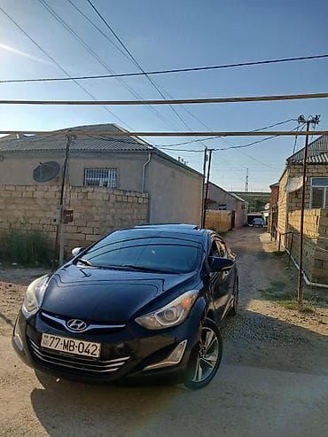 Hyundai Elantra: 1.8 l | 2015 il Sedan — 6