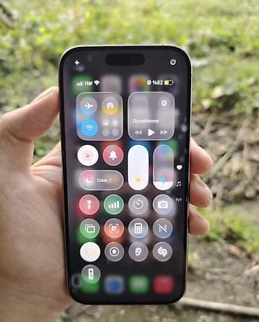 iphone 16 e: IPhone 15 Pro, 128 GB, Natural Titanium — 4